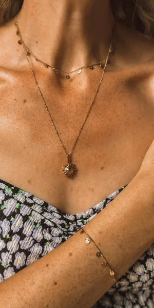 Een prachtige set waterichte sieraden van Purelei kwamen mijn kant op. Wat een prachtige materialen! Ik ben gek op sieraden.